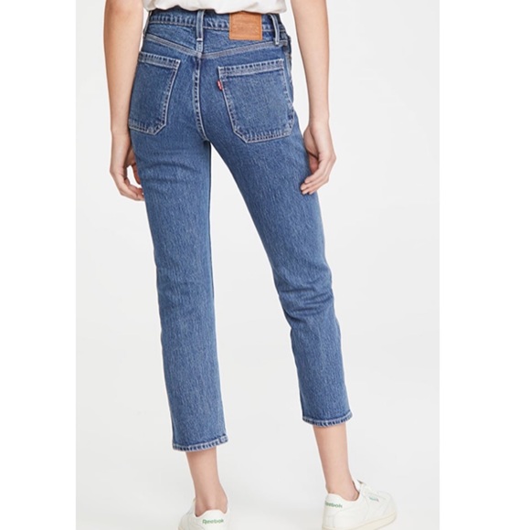 Levi's Premium Wedgie Straight High Rise Jeans - Picture 3 of 16